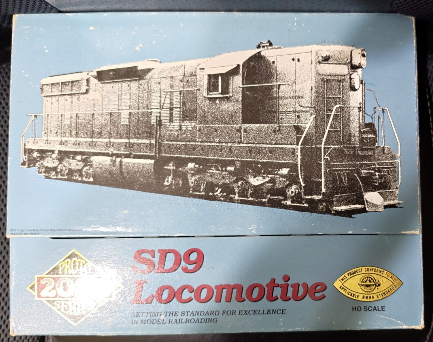 PROTO 2000 Series Conrail 6923 SD9 DCC No Sound #21237 HO Scale