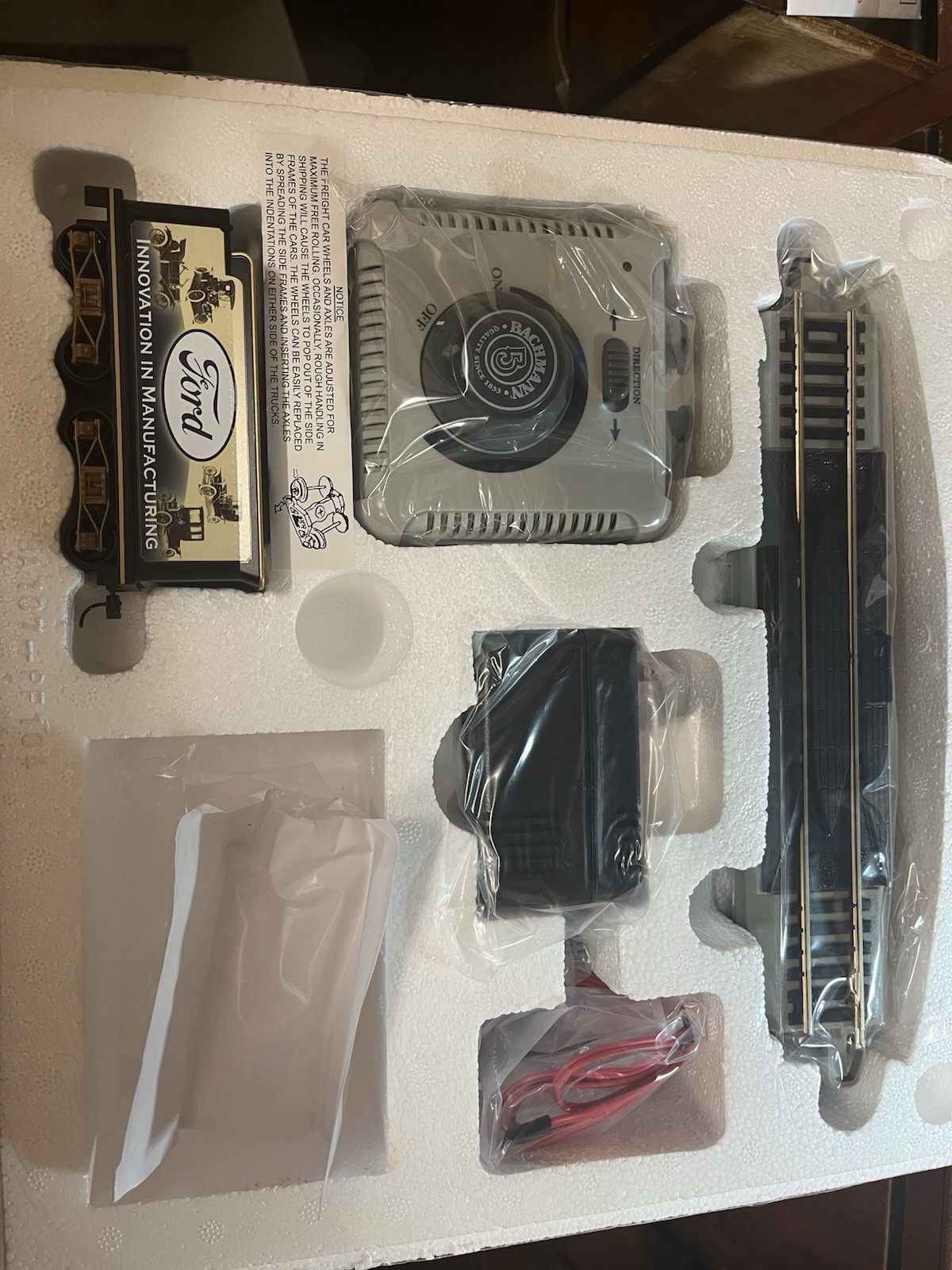 Hawthorne Village Bachmann Ford Motor Model T Tender w/tracks & Power pak &COA