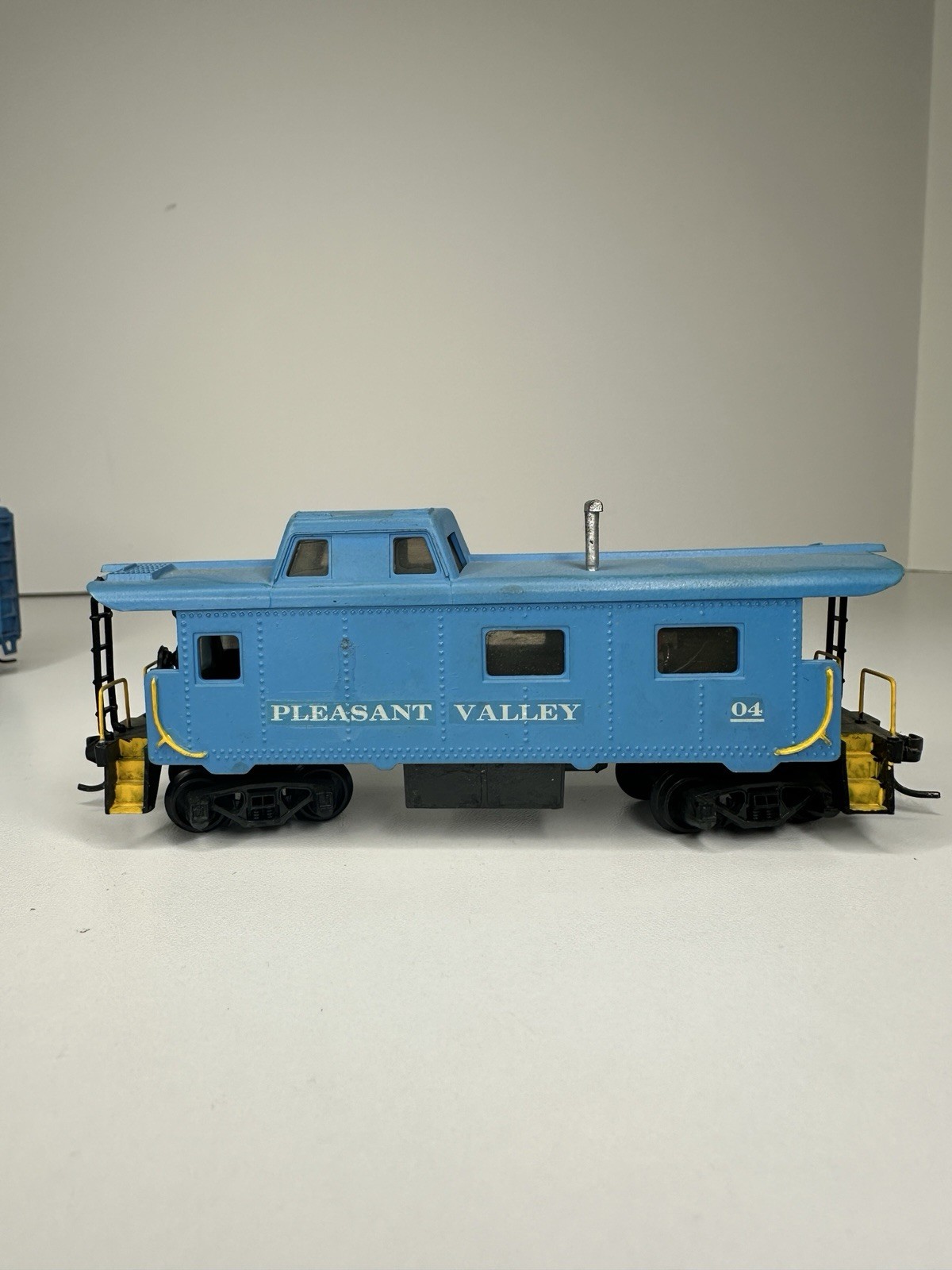 Vintage TYCO HO Yard Switcher Diesel, Caboose & Boxcar PV; Working