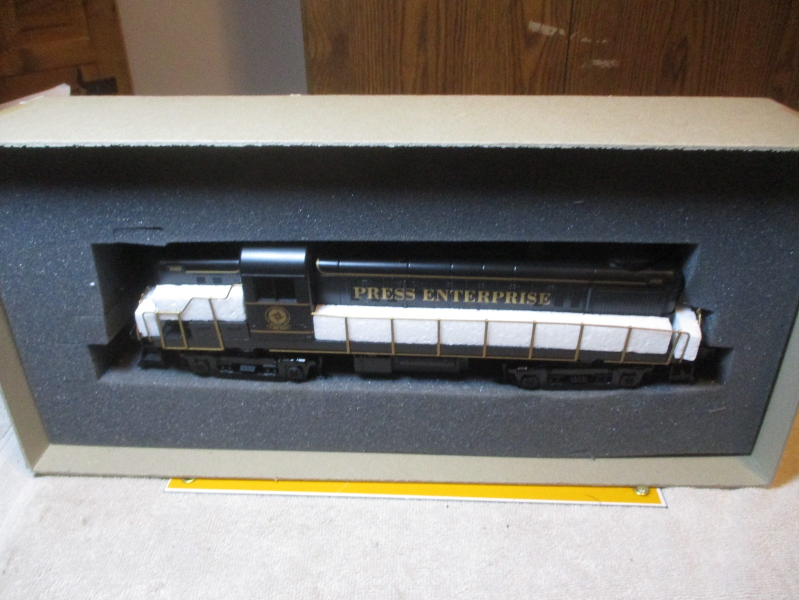 Weaver O gauge Press Enterprise RS-3 Diesel Locomotive 3 Rail Horn & Bell 2002