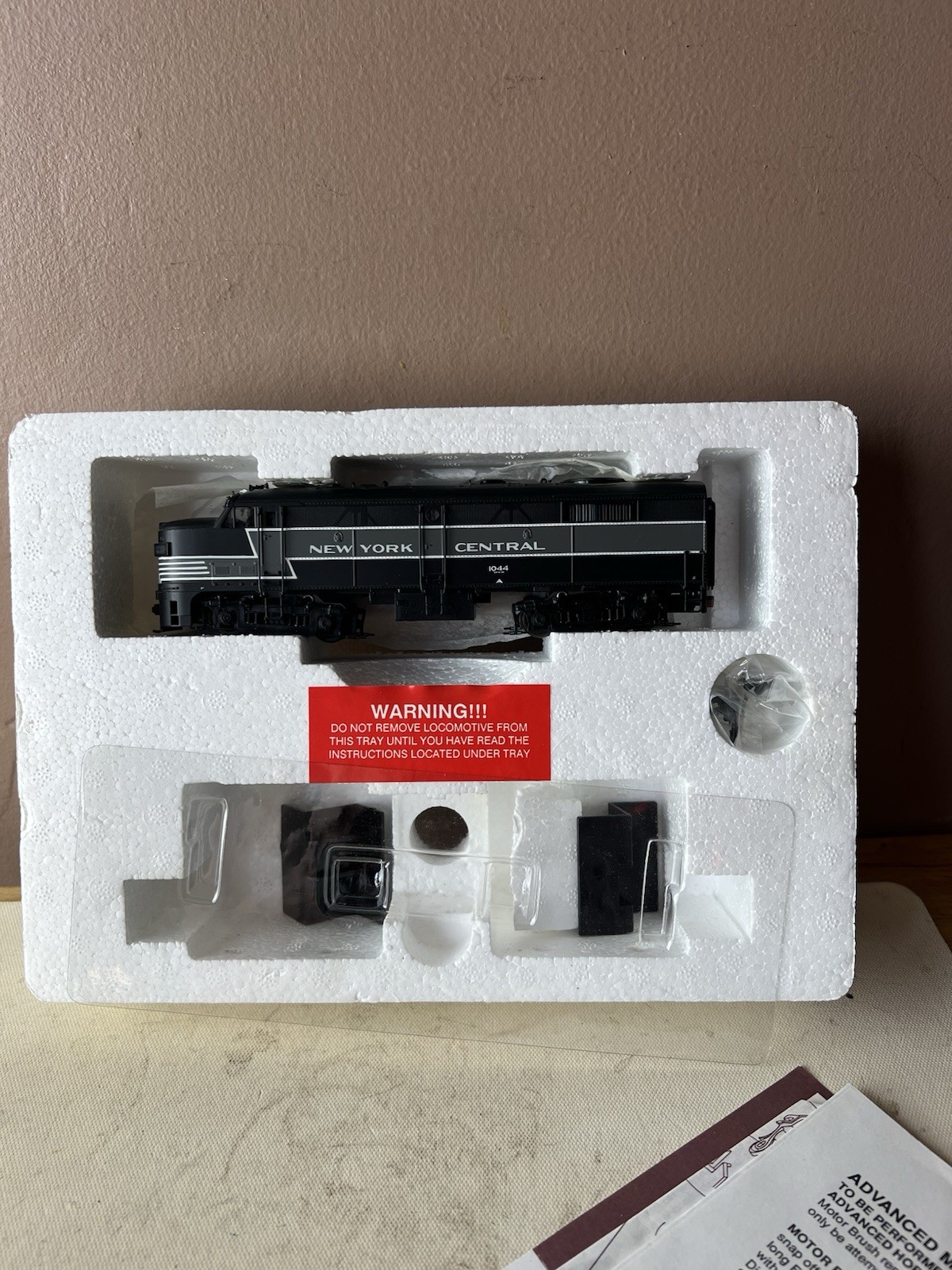 PROTO 2000 HO Scale #8362 New York Central #1004 FA2 Locomotive.