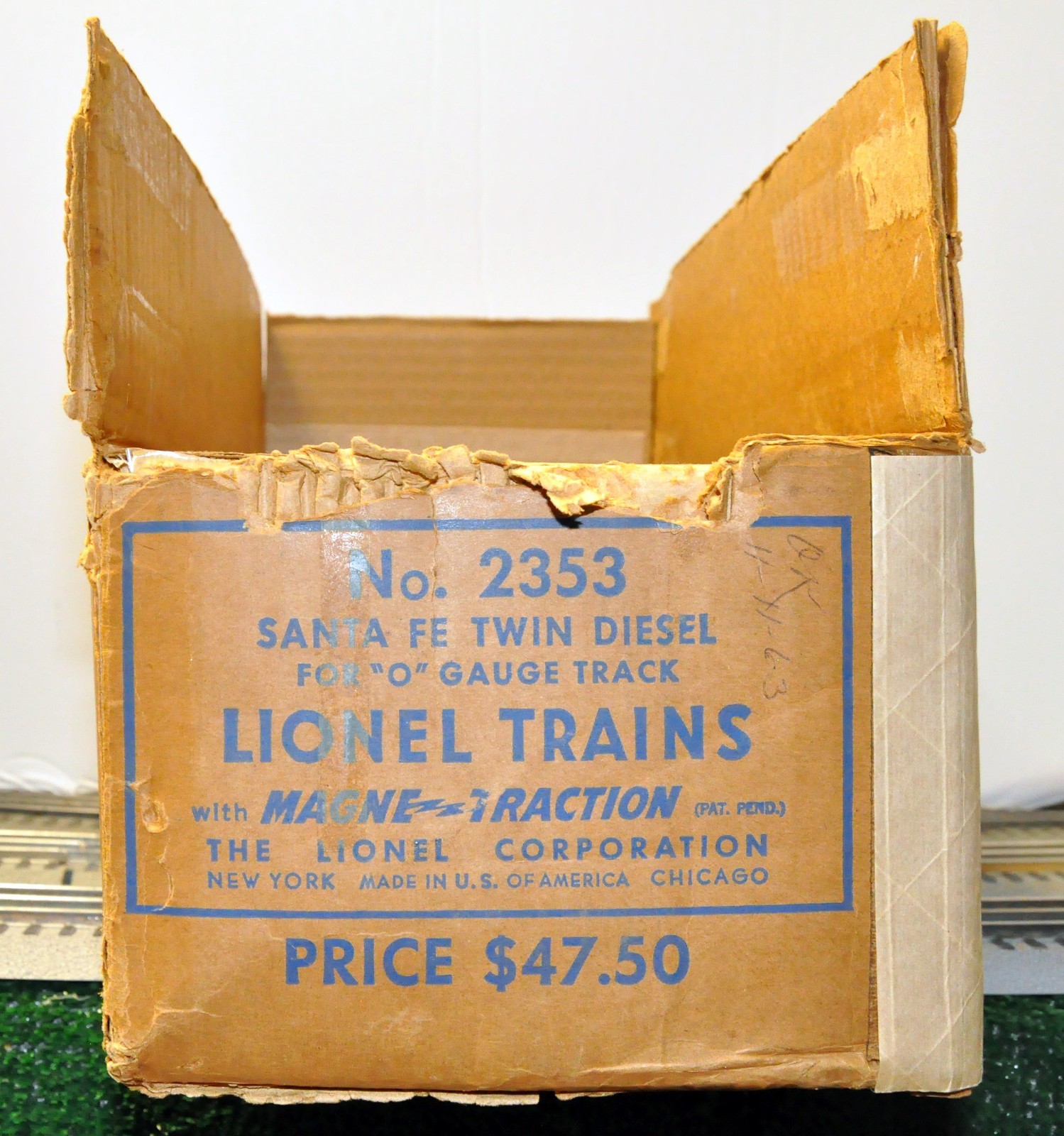 Lionel 2353 Santa Fe F 3 AA-In Original Boxes and Master Carton-Fully Serviced