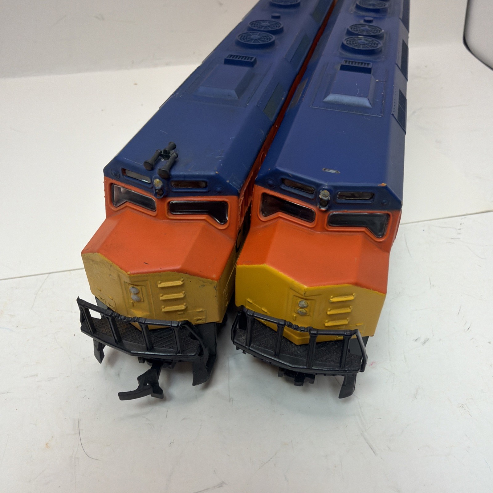 Vintage AHM Lifelike HO FP45 C&O Chessie System. Powered And Dummy
