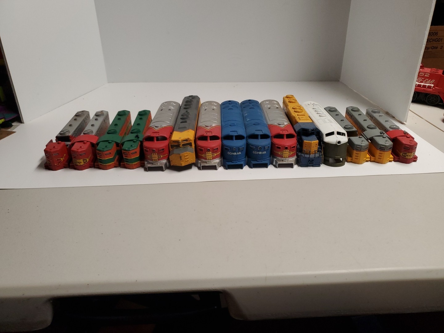HO Scale UNBRANDED DIESEL CON RAIL SANTA FE UNION SHELL ONLY MIXED Lot Of 15 Bx1