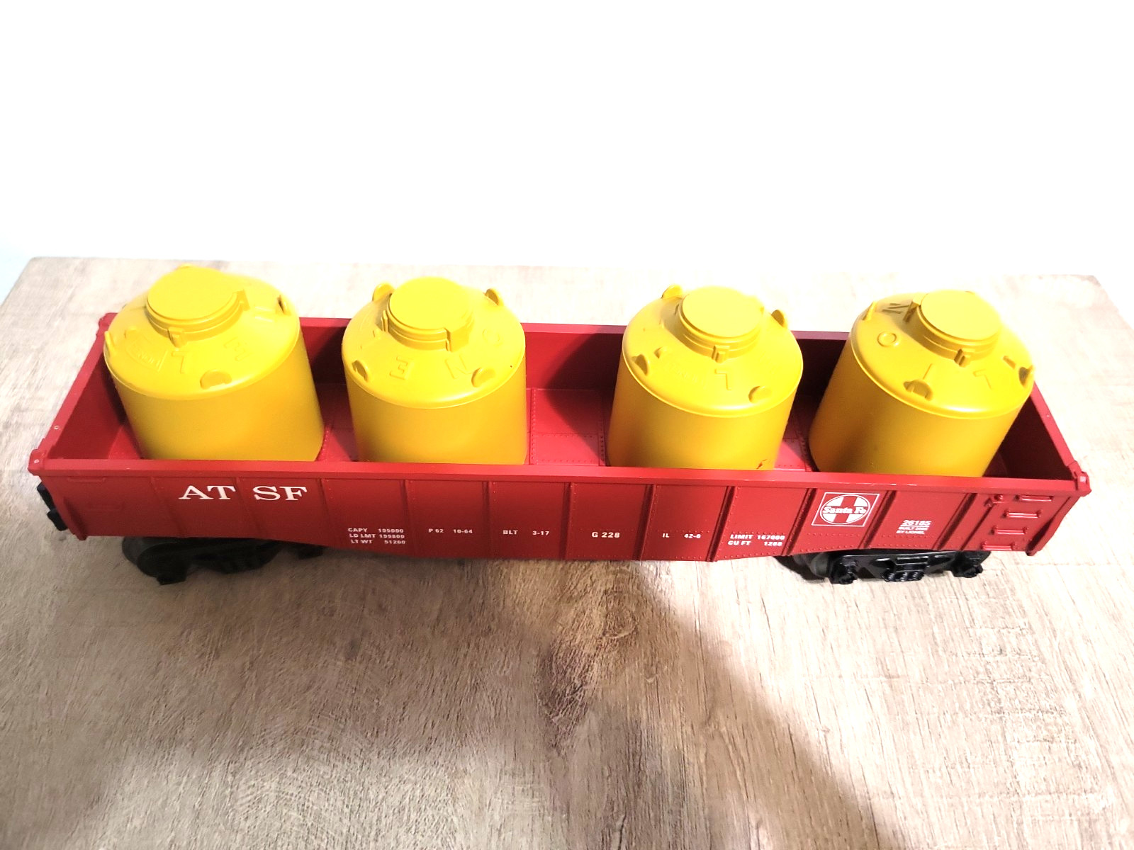 Lionel O Gauge Santa Fe #2363 RS-3 Diesel Engine w/ATSF Caboose & Gondola