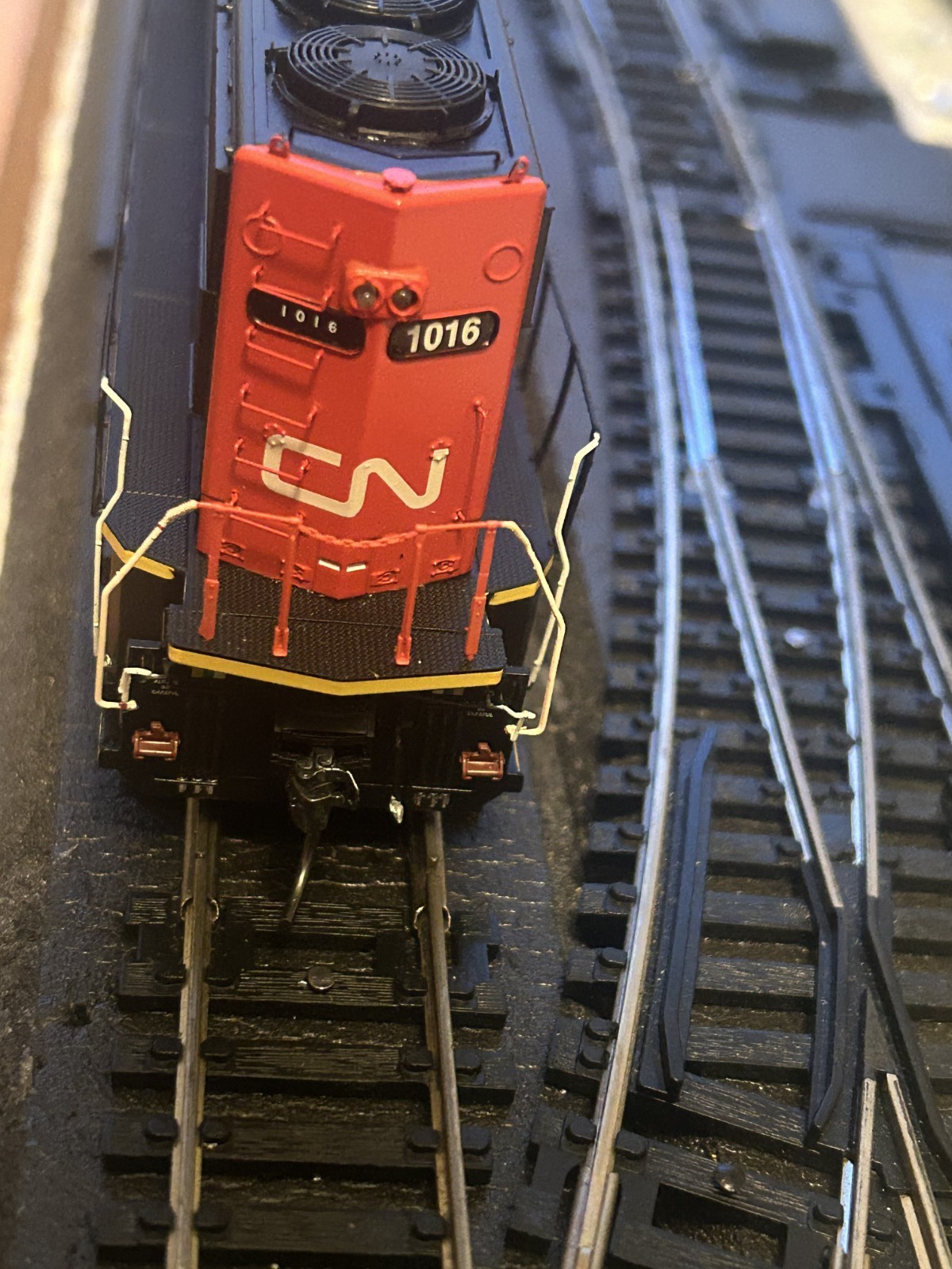 Athearn Genesis HO SD70 Canadian National CN #1016 DCC Sound Tsunami 2 KeepAlive