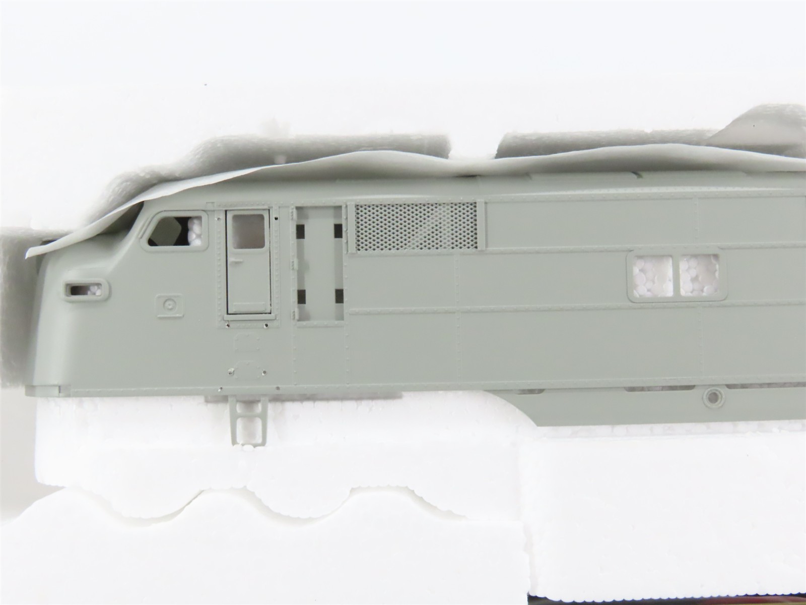 HO Scale Proto 2000 21072 Undecorated EMD E7A Diesel Locomotive – DCC Ready