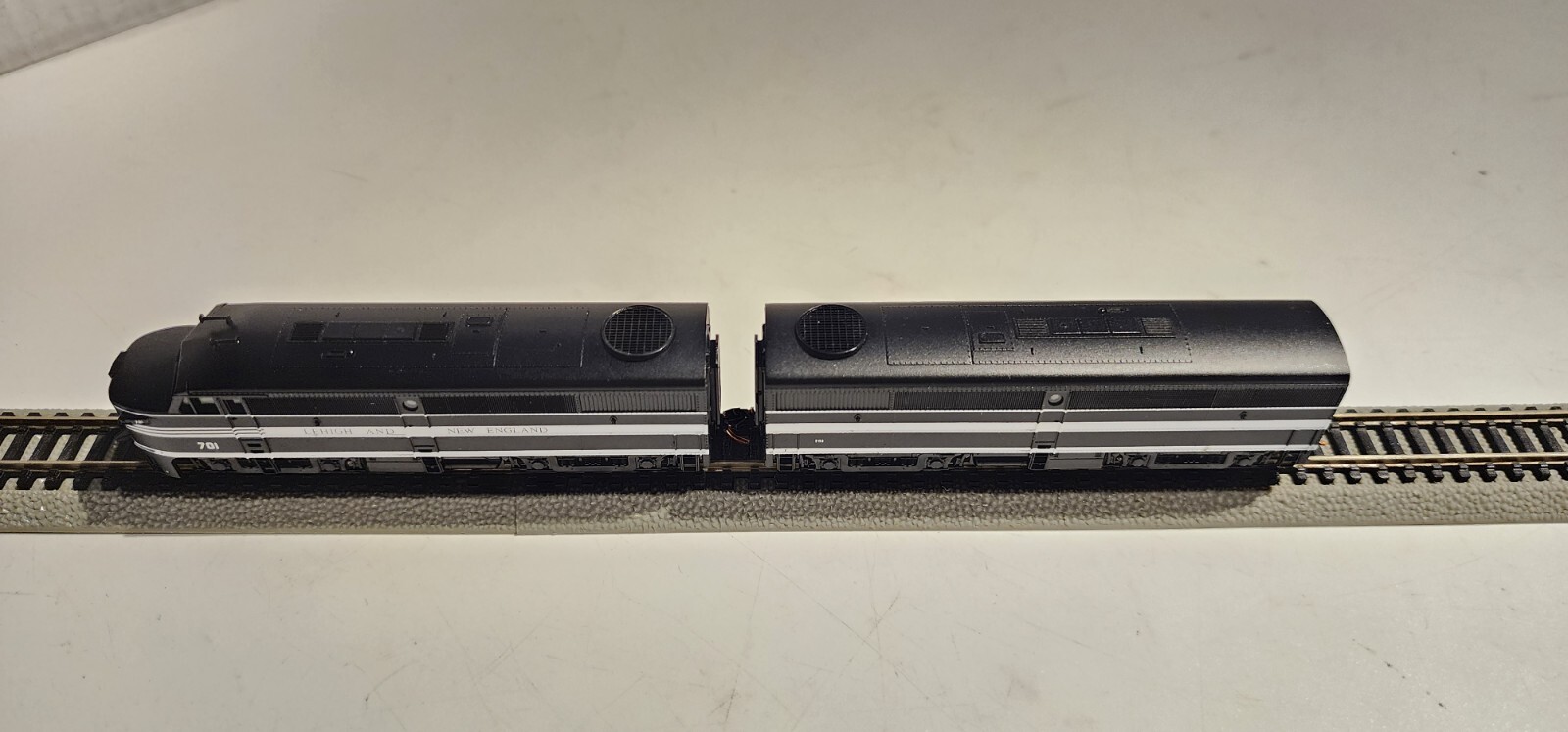 Life-Like N Scale F1 A&B Diesel Set Lehigh & New England #701