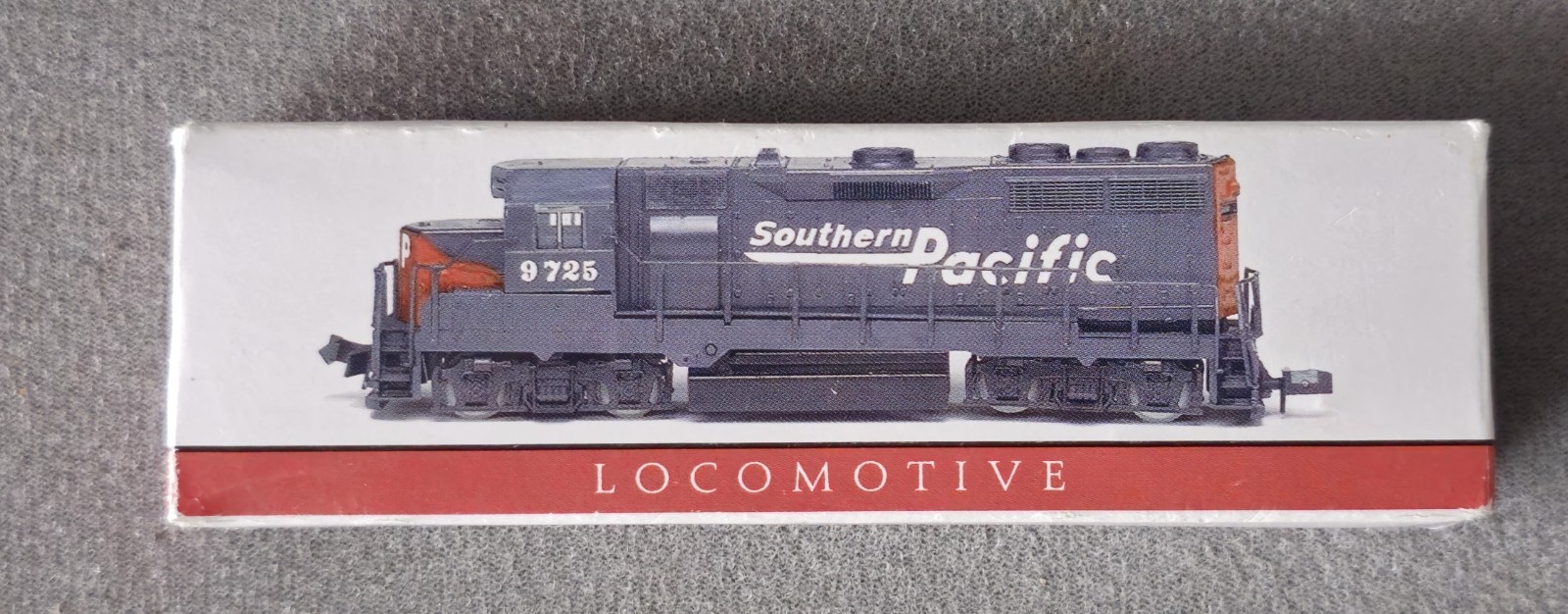 Southern Pacific Dummy Locomotive #9725 Model Train No 418 High Speed N Scale OB