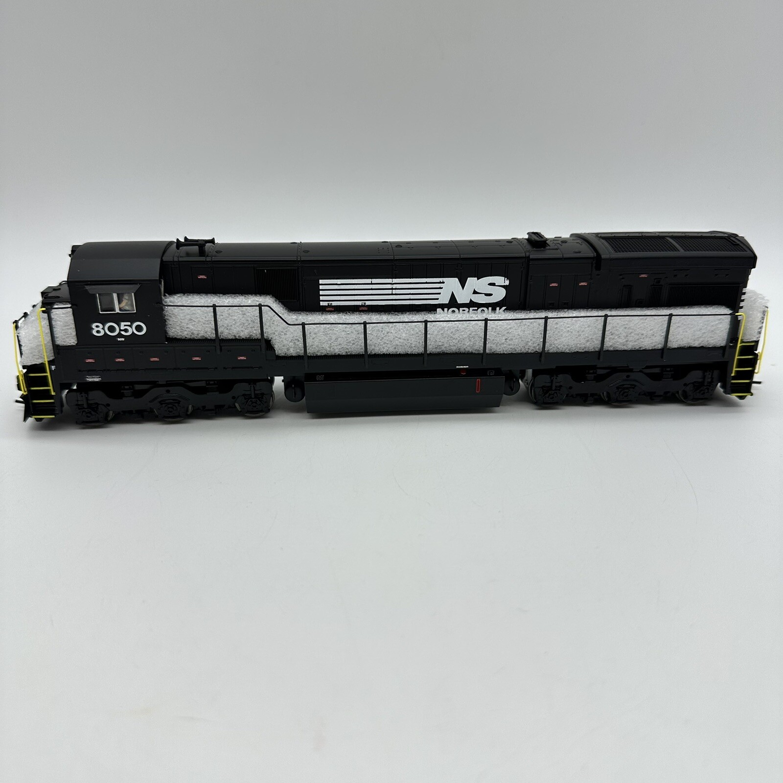 HO Broadway Ltd 4413 NORFOLK SOUTHERN 8050 GE C30-7 Paragon3 Rolling Thunder DCC