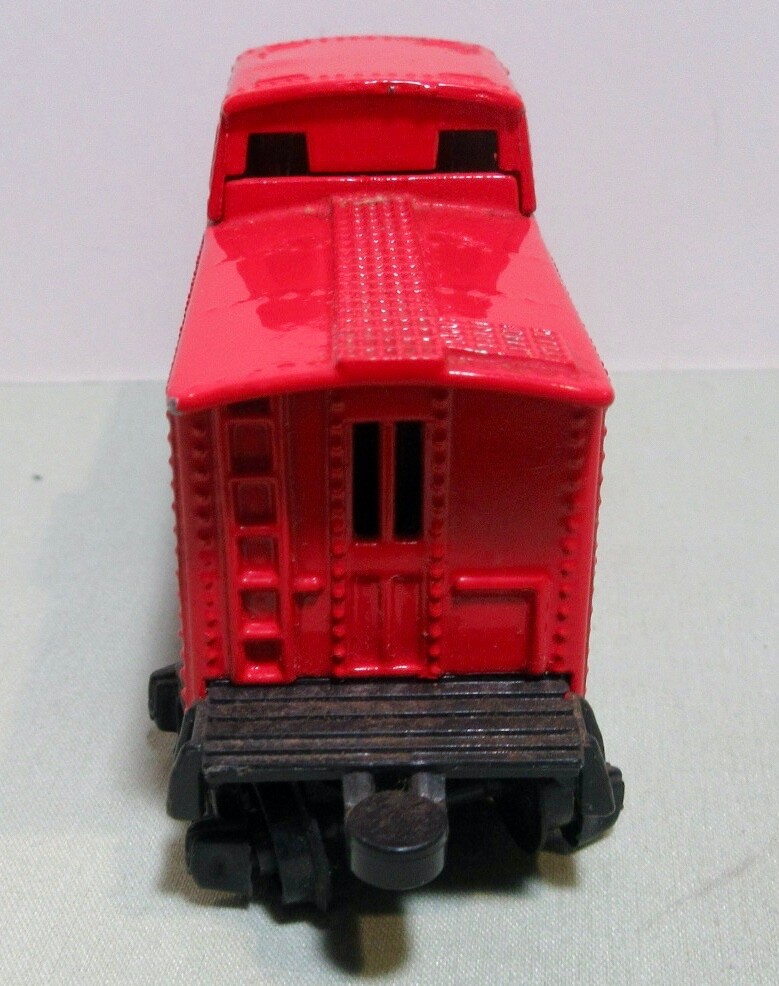 Fletcher-Barnhart & White Shell Locomotive & Caboose