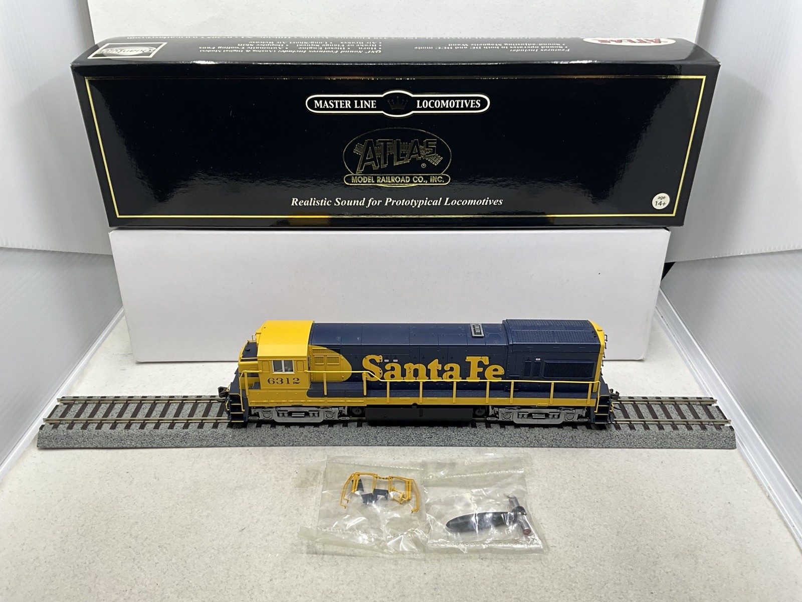 Atlas Master Gold HO Scale Santa Fe U23B w/ DCC/DC/QSI Sound #6312 #10000858