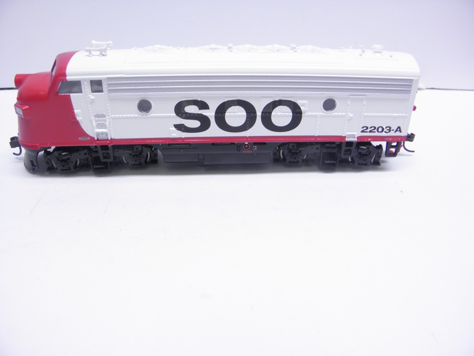 ATHEARN F7A-F7B – SOO LINE #2203-A & 2501-C – HO SCALE CHECKED & RUNS DC ONLY