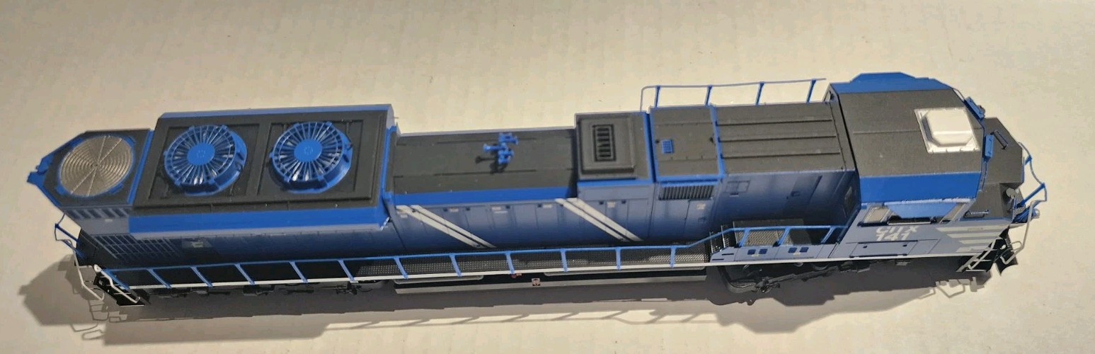 Athearn Genesis HO Scale SD70M-2 Diesel CITX #141 DCC/SOUND