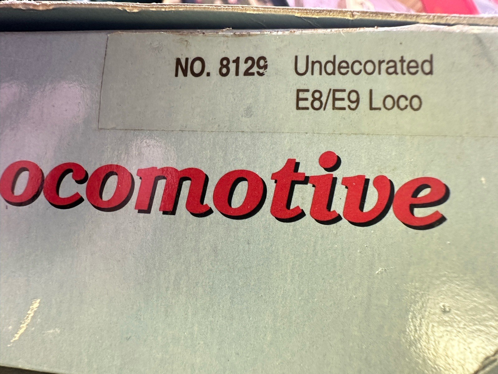 HO Scale Proto 2000 8129 Undecorated E8/9 Diesel Locomotive. New In Open Box.
