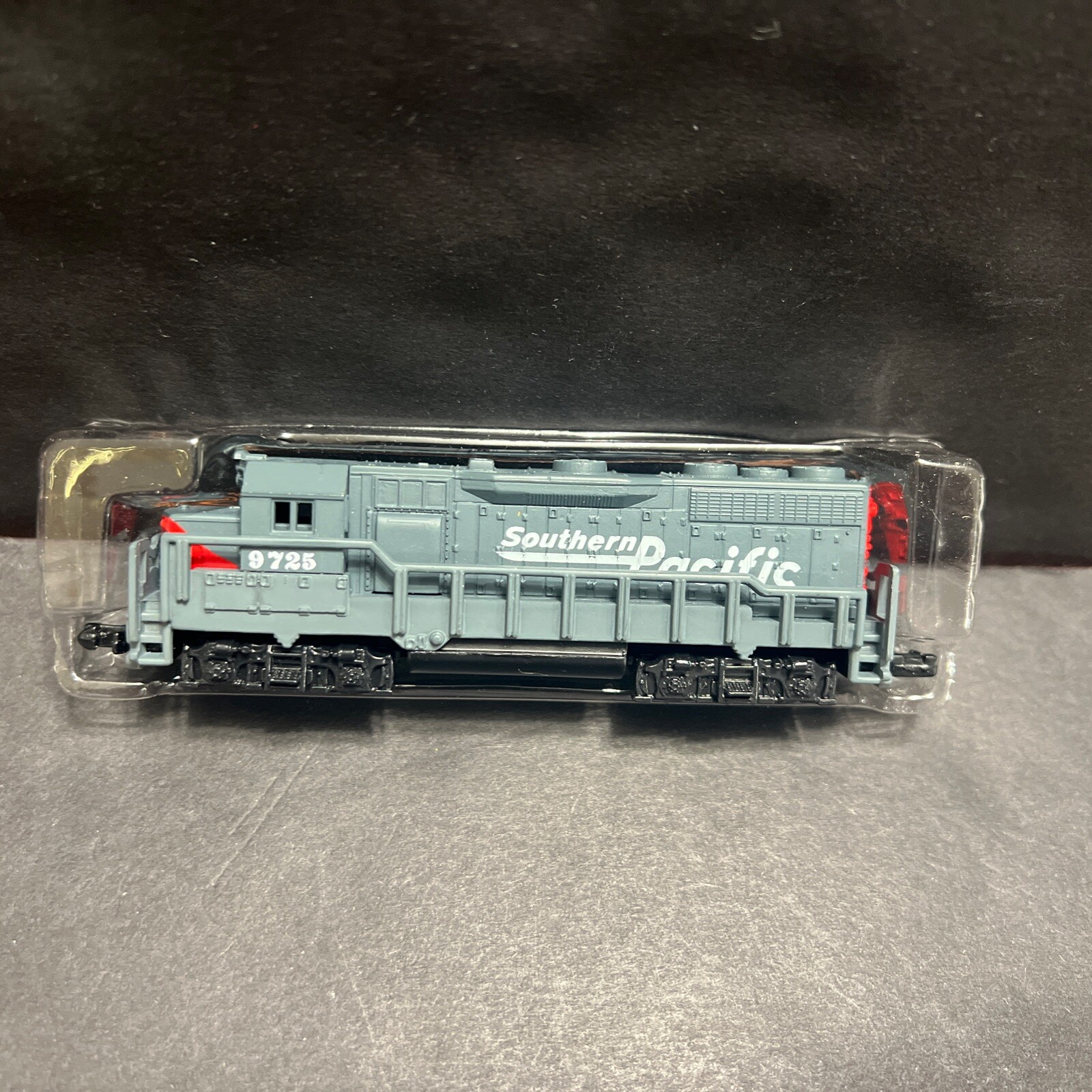 Southern Pacific 9725 N Scale Locomotive w/Box No 418 High Speed Metal Products