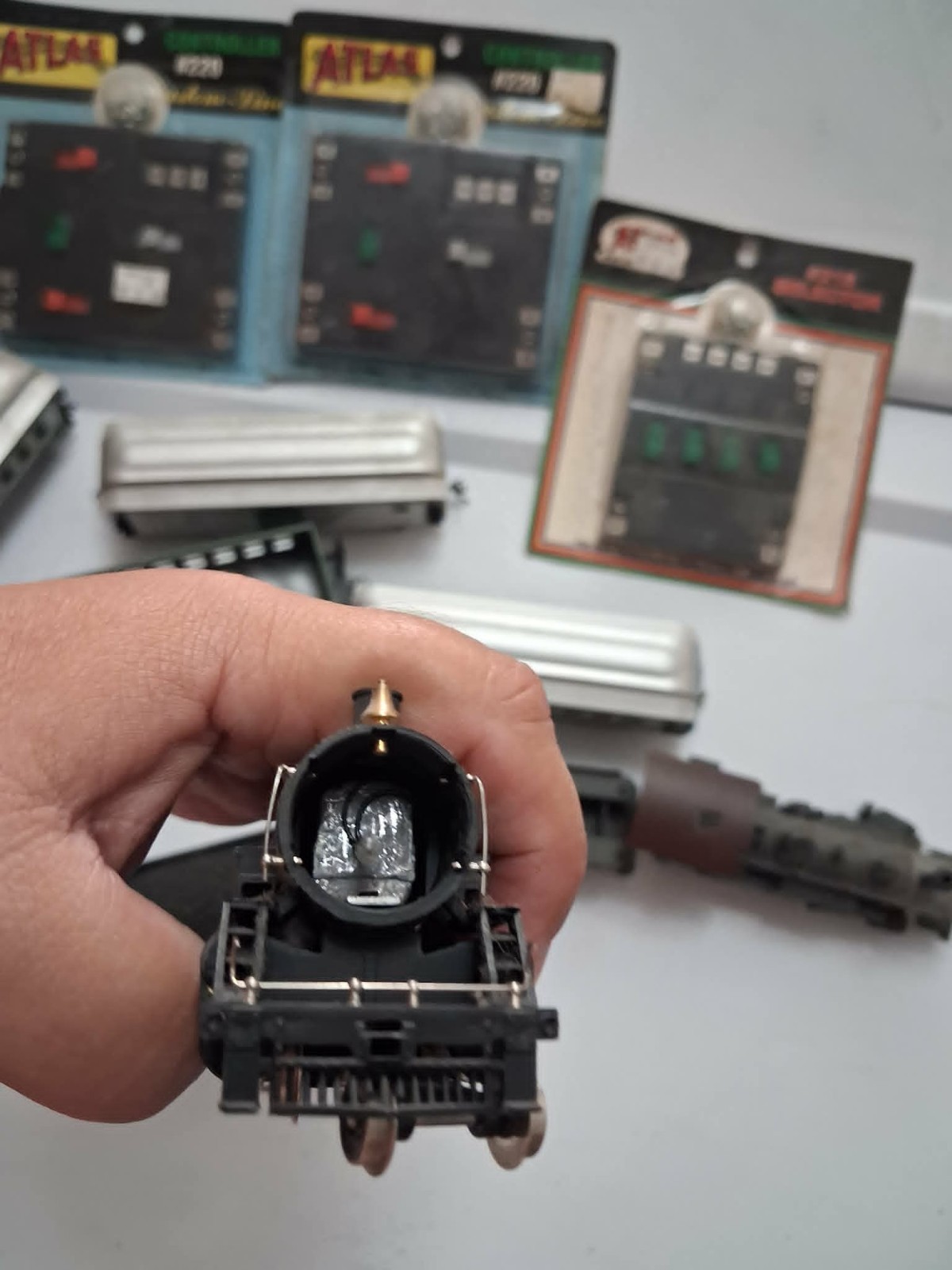 model train items. Unknown condition 3 engines and multiple cars
