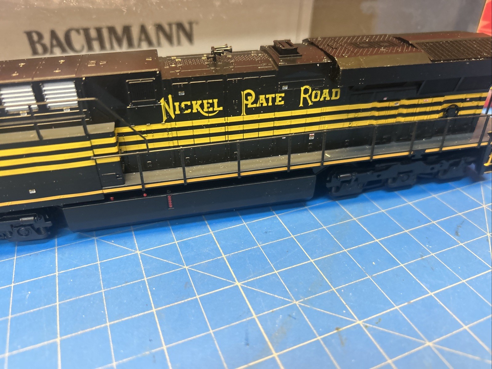 HO Bachmann Norfolk Southern Nickel Plate Road ES44AC #8100 Sound Value Works
