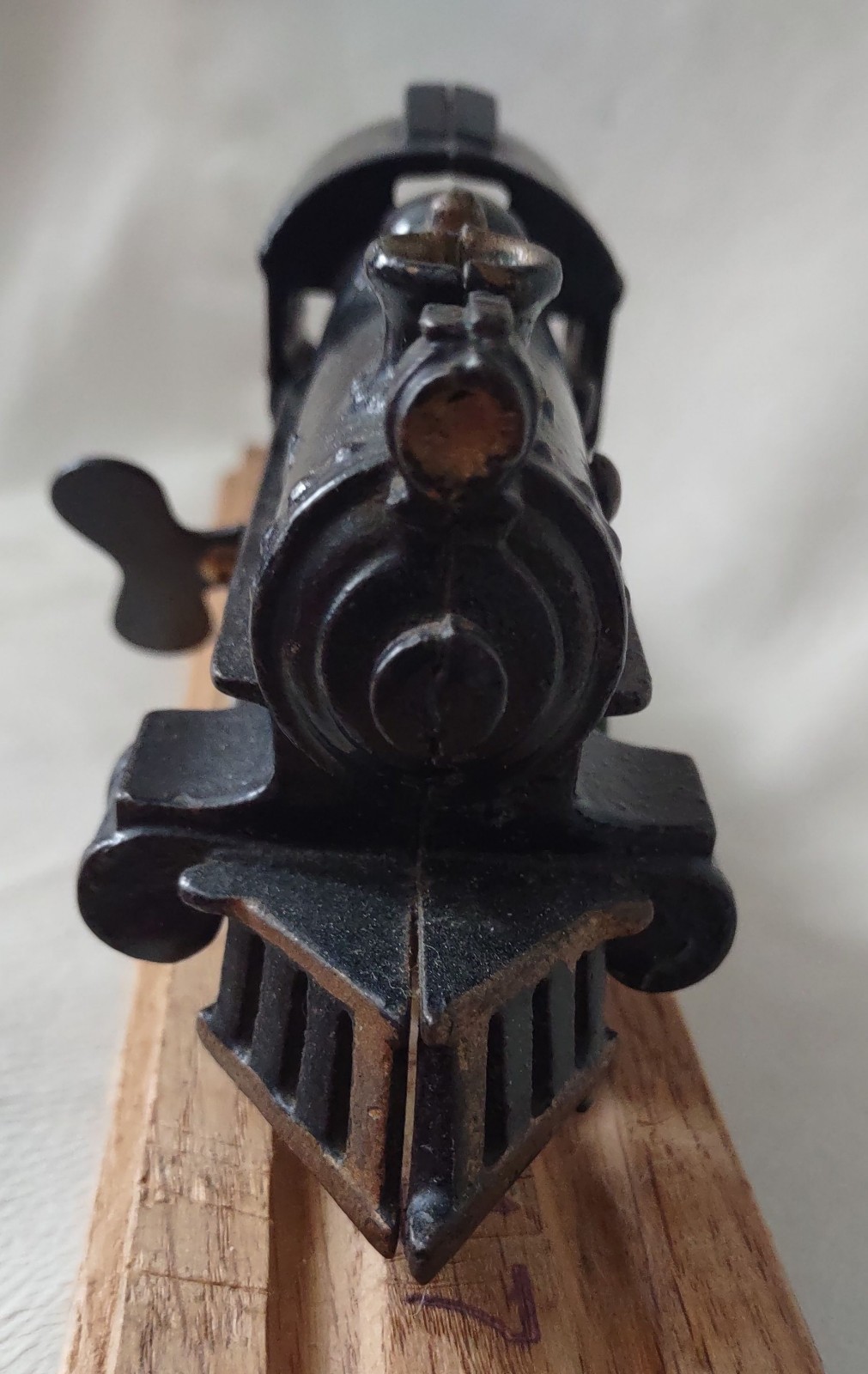 Vintage/Pre-war 1917 AF#1 Roof Vent Cast Iron Locomotive Wind-up