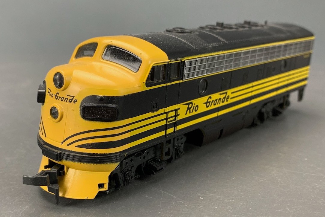 HO Stewart EMD F7A PH I Late Locomotive D&RGW Dbl Headlight HO7073