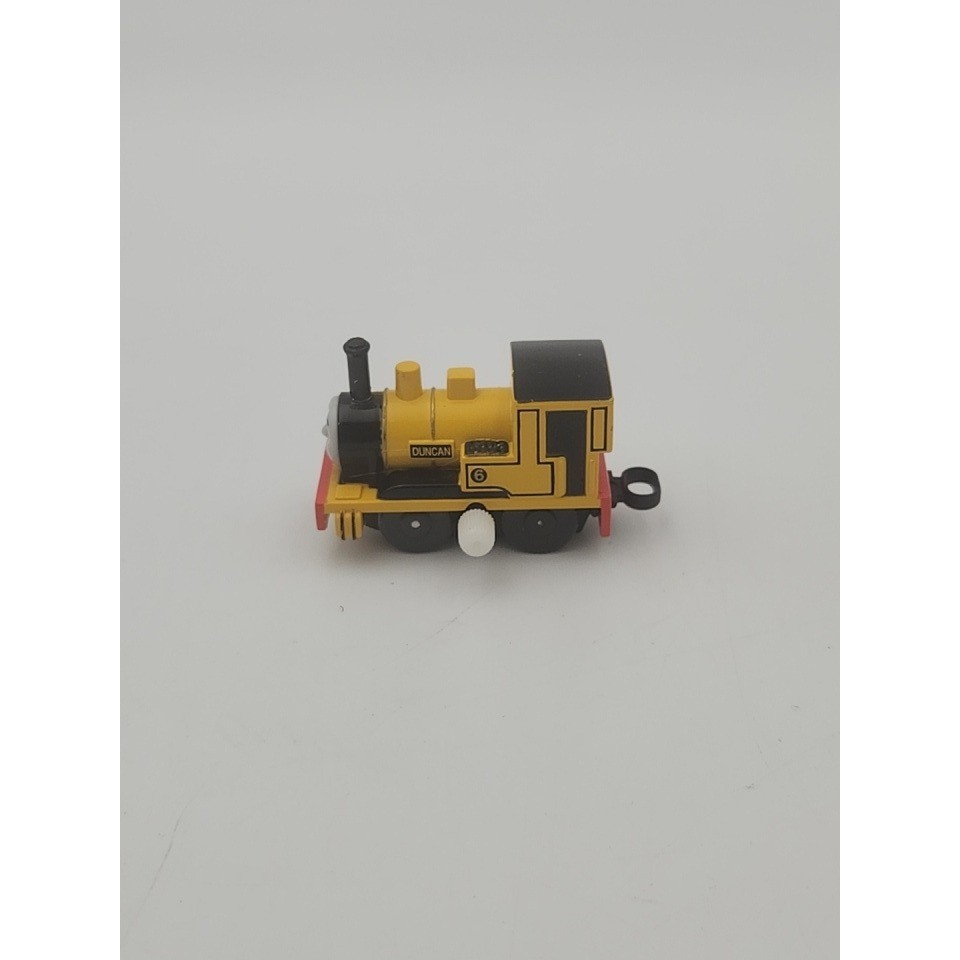 Thomas Friends Duncan Yellow Engine No 6 Wind Up Toy Train 2006 Gullane Limited