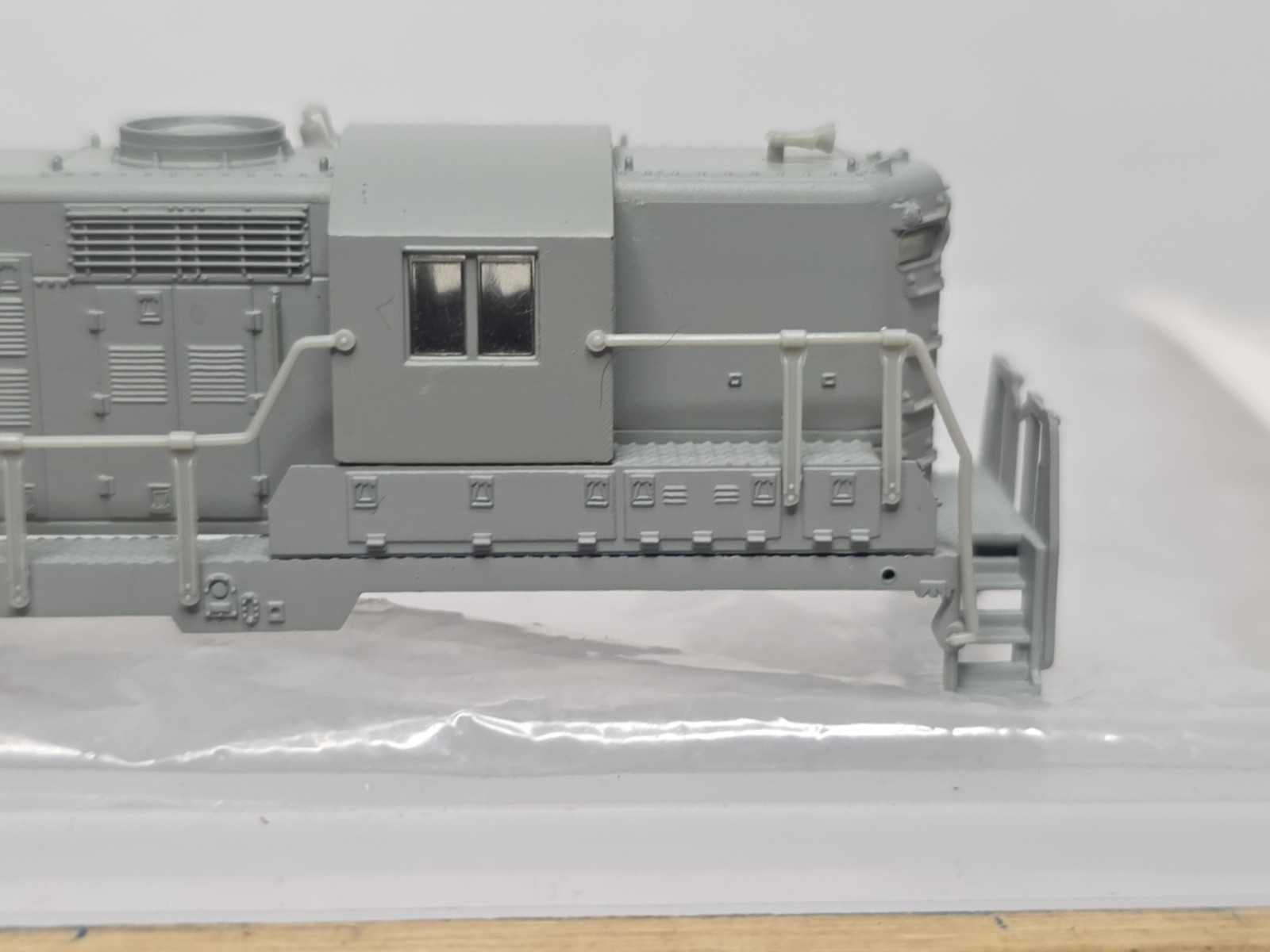 Shell Only Life Like N Scale GP-18 Diesel Locomotive Undecorated Hobby Smith LN