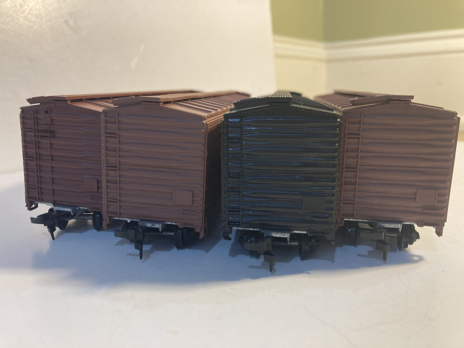 VINTAGE BOX CARS SANTE FE SET OF 4 FROM ESTATE GOOD SHAPE