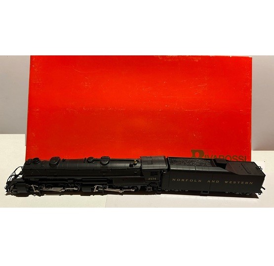 Rivarossi 1593 Norfolk and Western Mallet Y6B Locomotive & Tender #2174 HO Scale