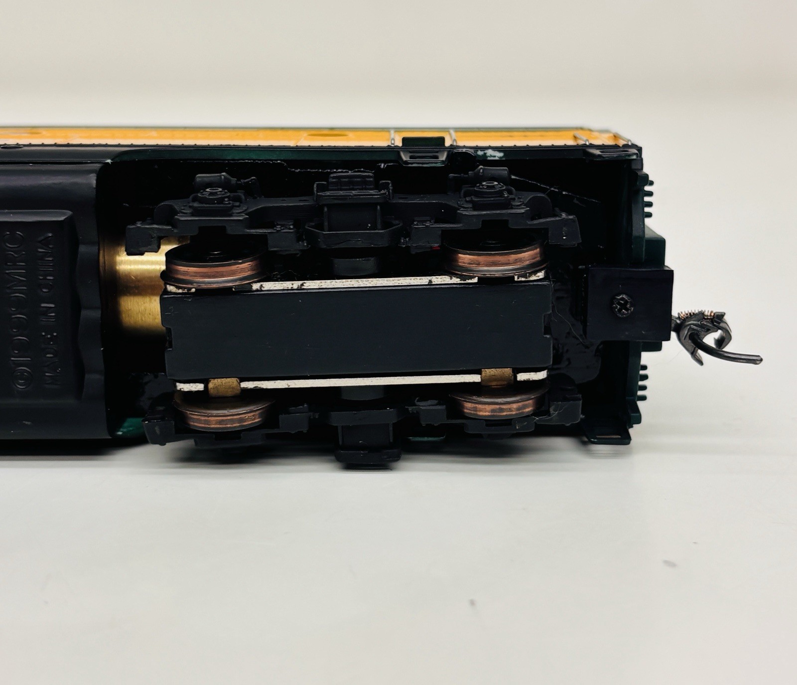 MRC Platinum HO C&NW Chicago & North Western F7B Powered Diesel #411 CD125