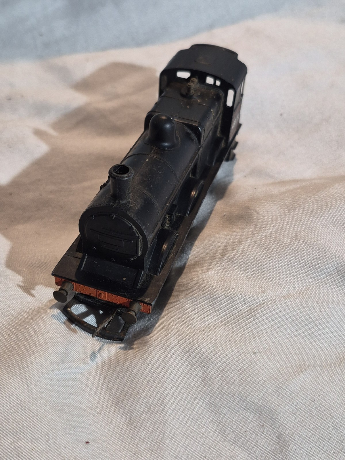 Vintage Tri-ang OO Gauge LMS Fowler 3F 0-6-0 Tank Locomotive Train R152 43775