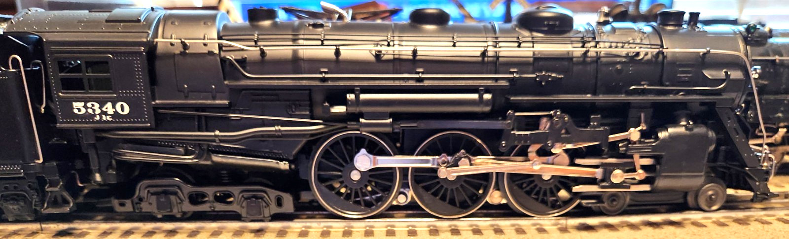 LIONEL 6 – 18005 NEW YORK CENTRAL HUDSON STEAM LOCO TENDER IN EXCELLENT COND.
