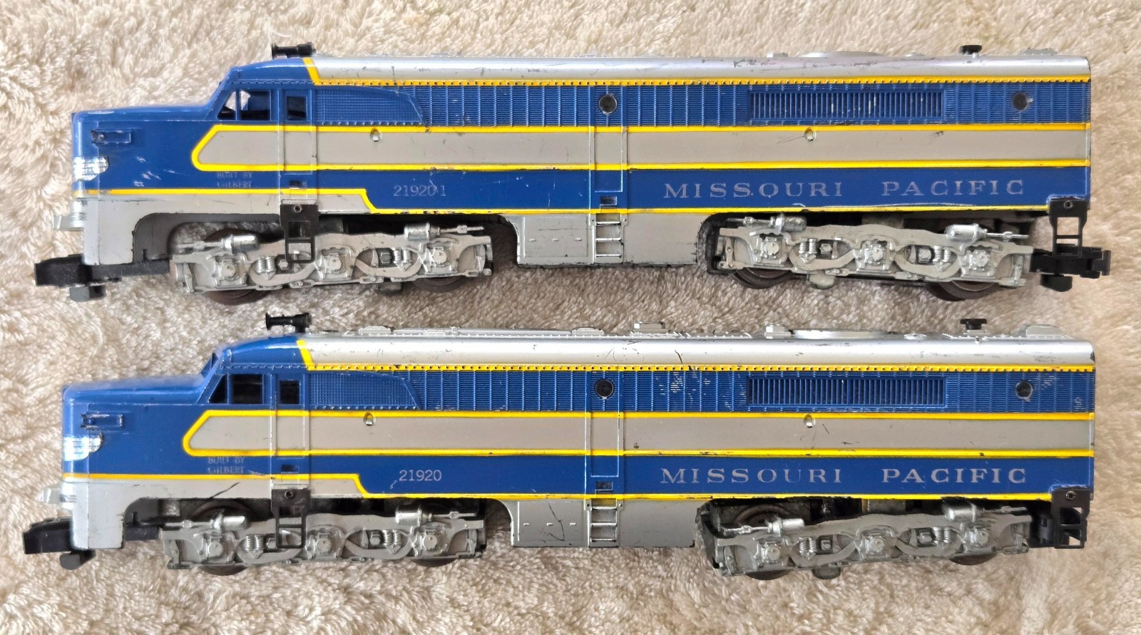 American Flyer Missouri Pacific – 21922 A Engine and 21922-1 A Engine Dummy
