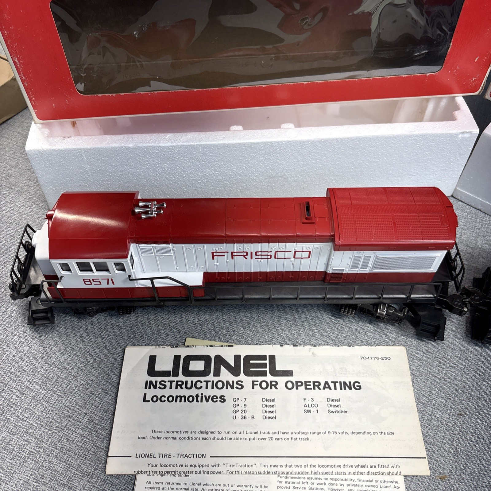 Lionel Trains Frisco U36B Diesel Engine Pair Item #6-8571 Powered & 6-8572 Dummy