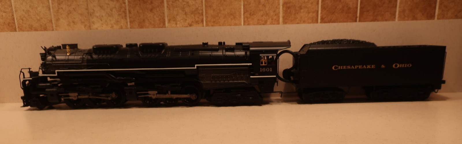 Rail King C & O Imperial Allegheny Steam Engine/Tender 2-6-6-6; 30-1504-1