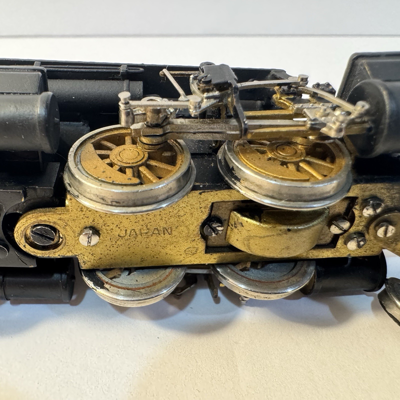 HO BRASS AKANE BALDWIN 2-4-4-2-LOCO & TENDER PAINTED VINTAGE