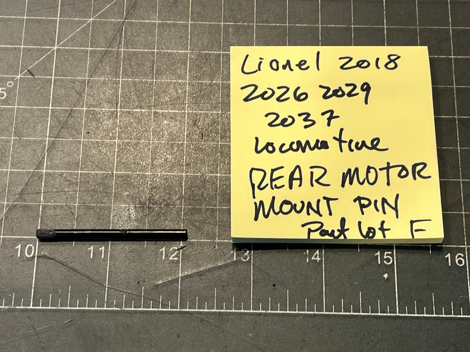 Lionel Train 2026 2037 2018 2029 Locomotive REAR MOTOR MOUNTING BAR PART LOT F