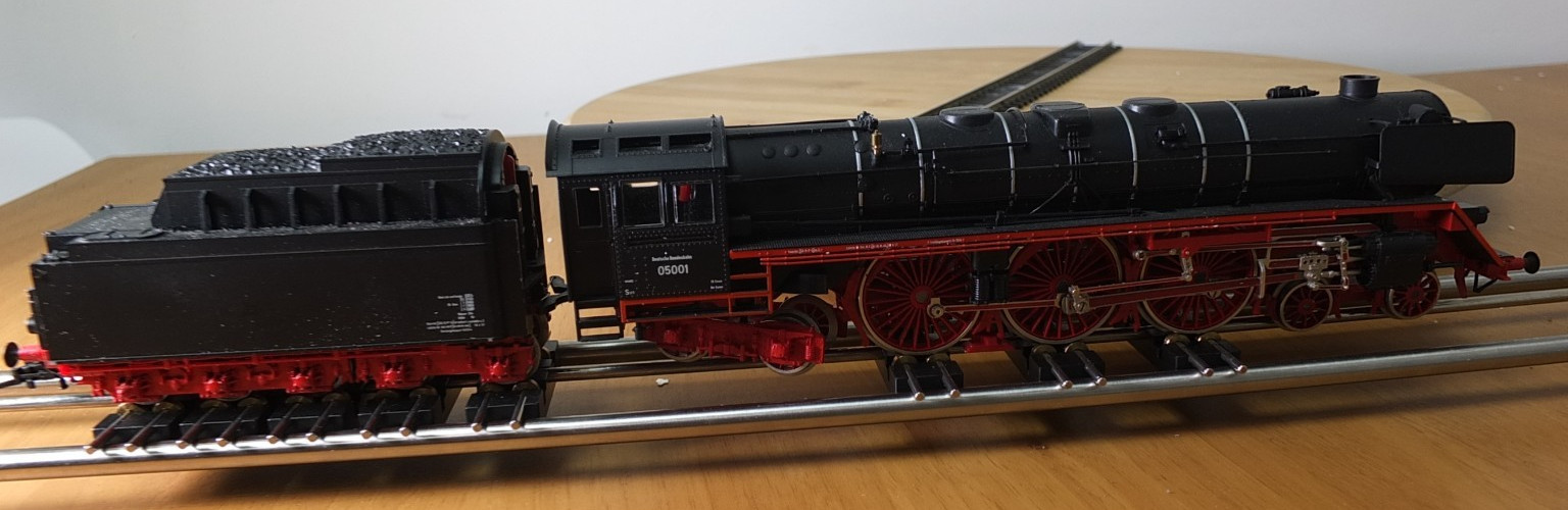 Liliput 105 10 HO gauge DB BR 05 Steam locomotive in black livery