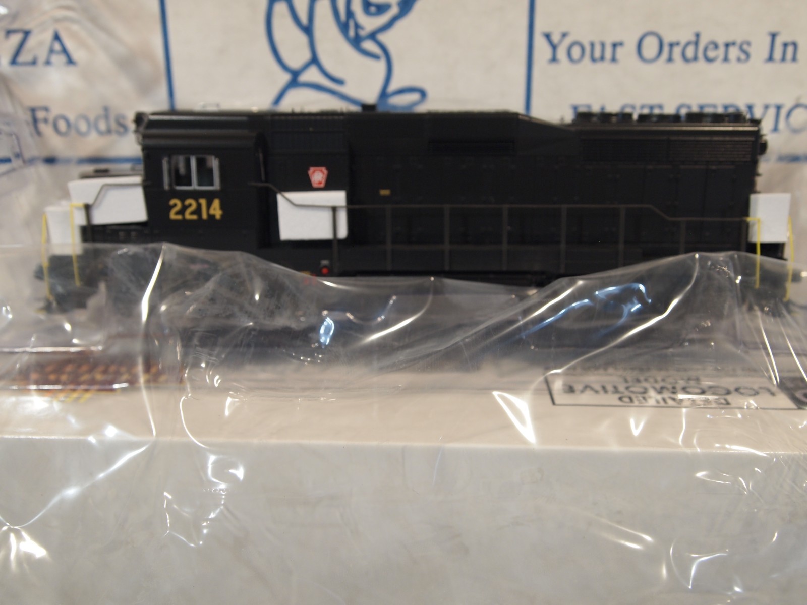 BROADWAY LIMITED 7575 PENNSYLVANIA GP-30 #2214 w/PARAGON 4 SOUND IN DCC/DC
