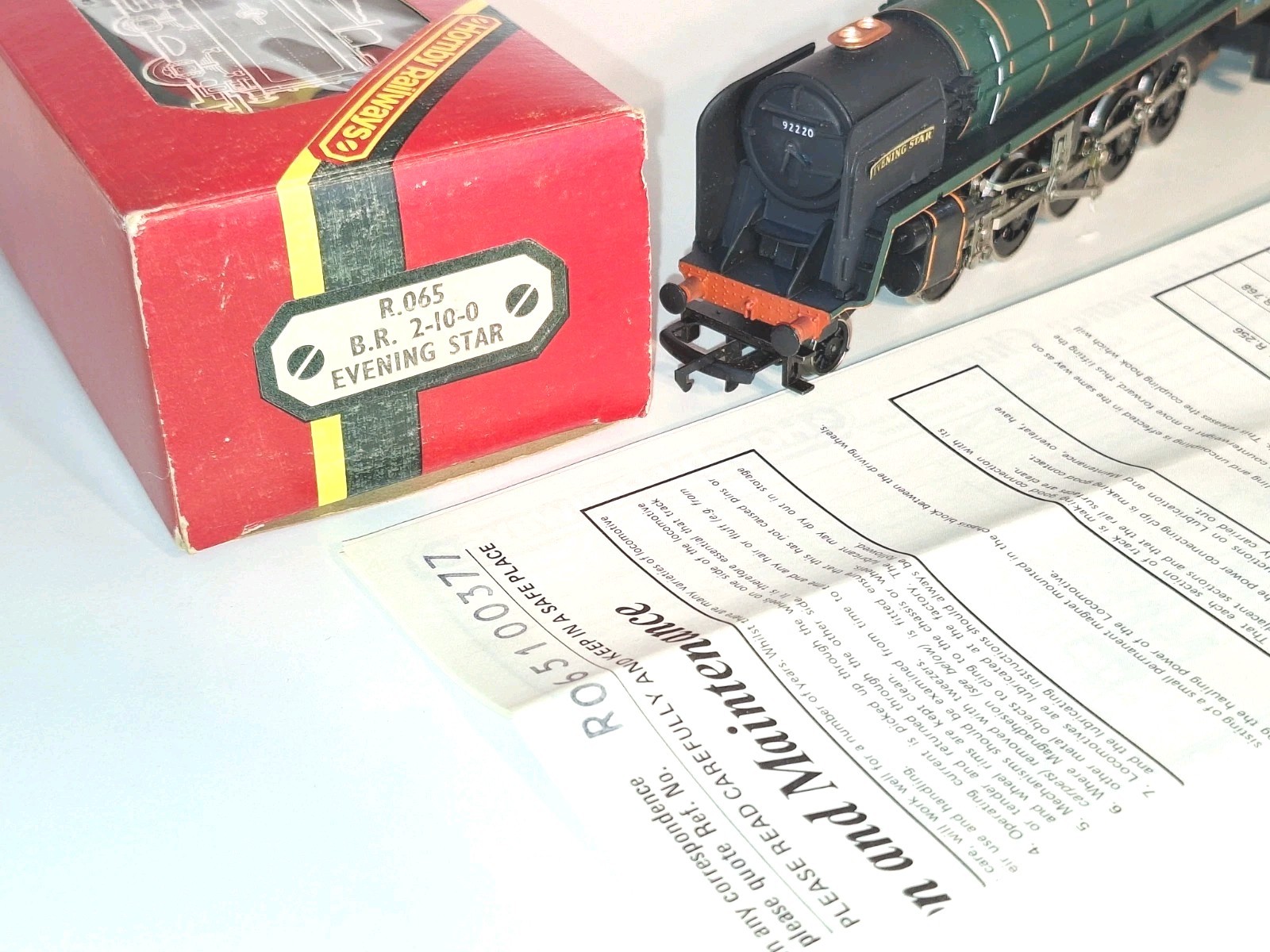 Hornby R065 BR 9F Evening Star Loco #92220. New Old Stock. Mint Cond. Boxed. OO