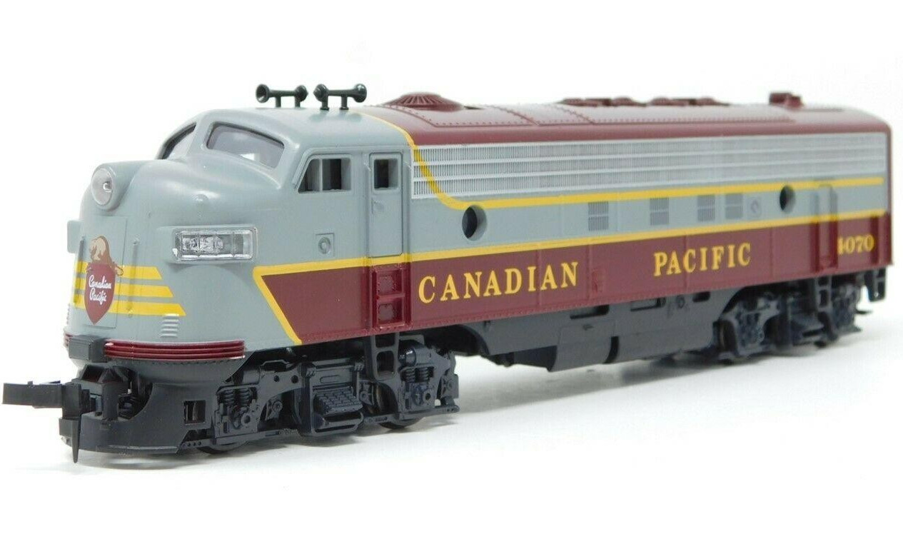 HO EMD FP7 CP Canadian Pacific #4070 DC NIB NOS # 8321.