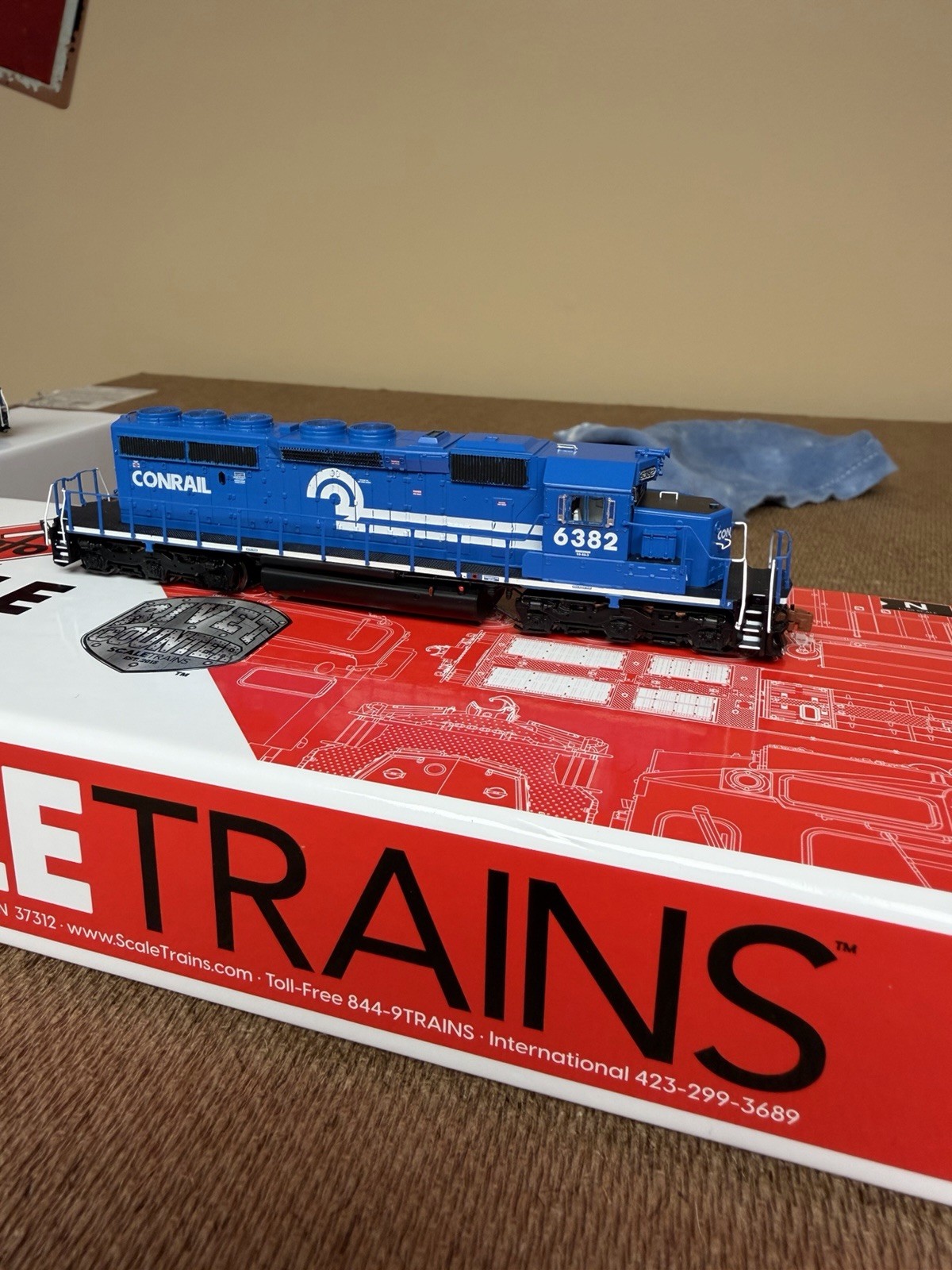 N Scale Scaletrains Conrail SD40-2 Rivet Counter