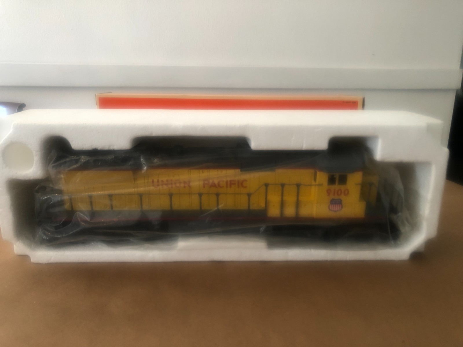 LIONEL UNION PACIFIC DASH -8 40C DIESEL LOCOMOTIVE 6-18205 O GAUGE