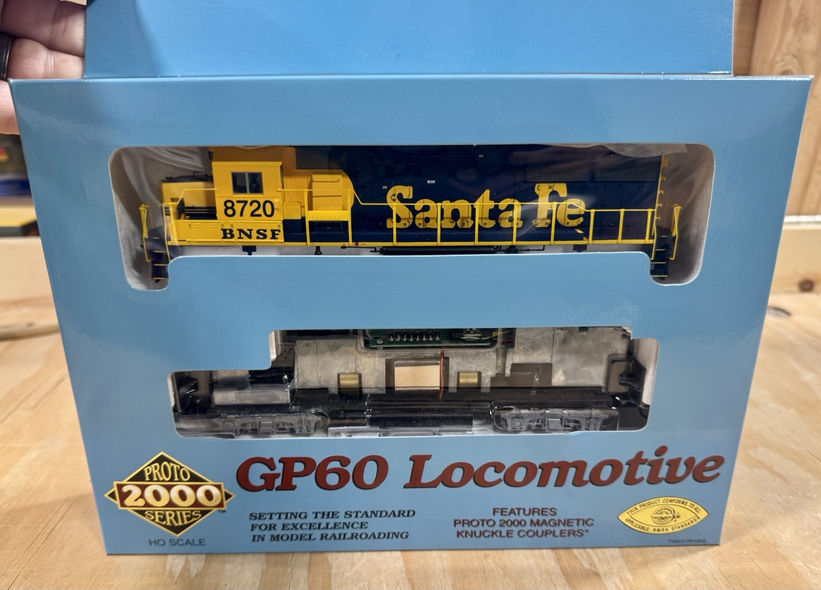 Proto 2000 30545 HO GP60 BNSF #8720 DCC Ready New