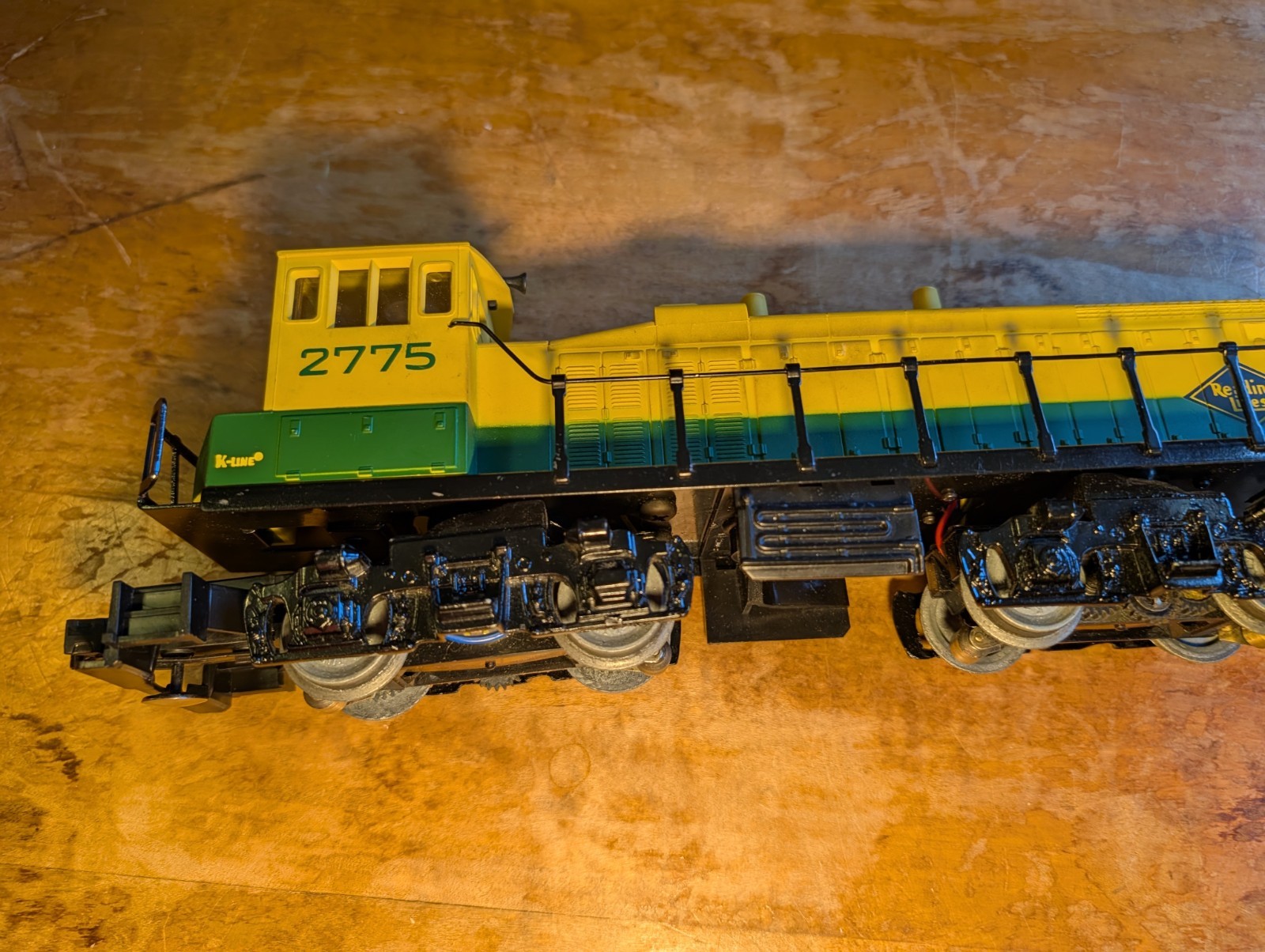 K-Line 2775 Reading Lines MP-15 Dual Motors, Operating Lights & Couplers 1/48