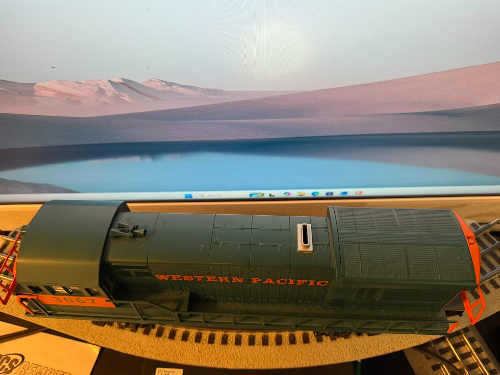 Lionel 6-28846 O Western Pacific U36B Diesel Locomotive in Original Box