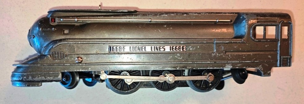 1668E Lionel PRR Locomotive Early Tin Passenger Set