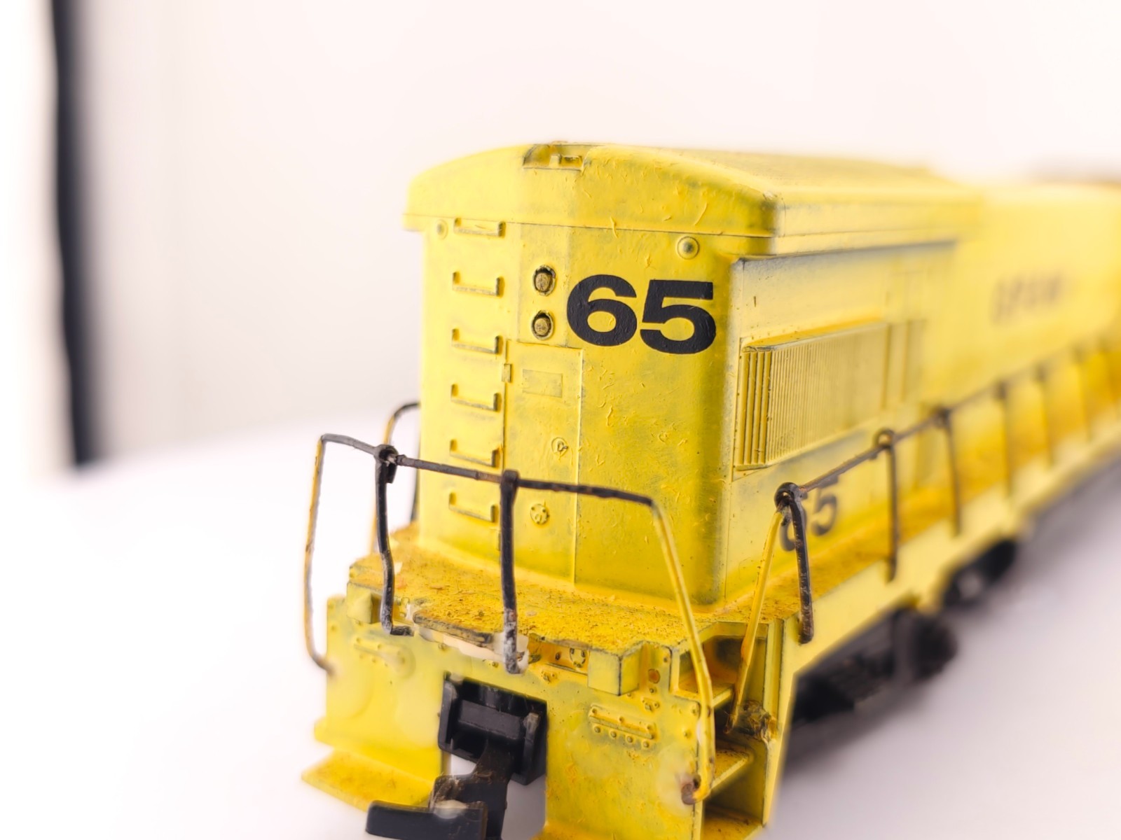 *READ Athearn HO Scale Georgia Pacific & Western U30C Diesel Locomotive GP&W 65