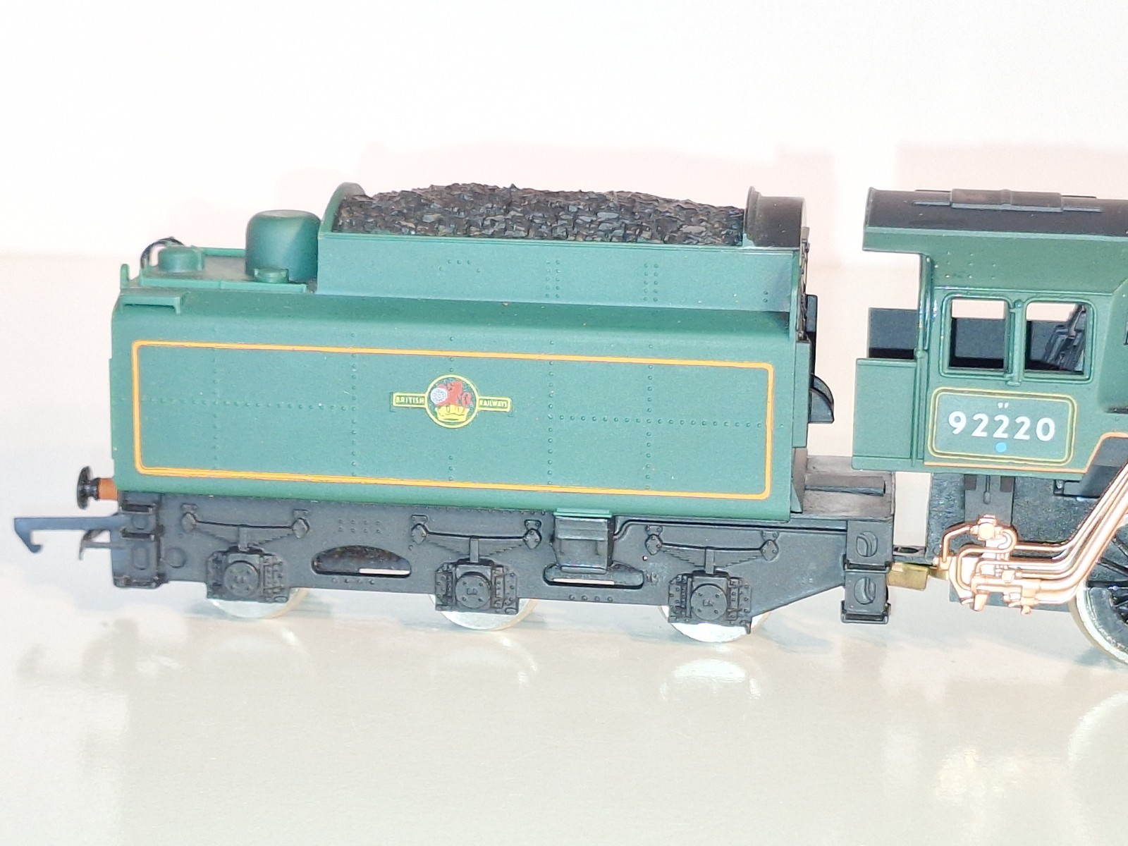 Hornby R065 BR 9F Evening Star Loco #92220. New Old Stock. Mint Cond. Boxed. OO