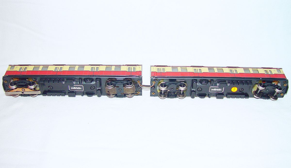 Marklin AC HO 1:87 DB BR 275 “BERLINER S-BAHN” MULTIPLE 2-UNIT 3128 MIB`90 RARE!