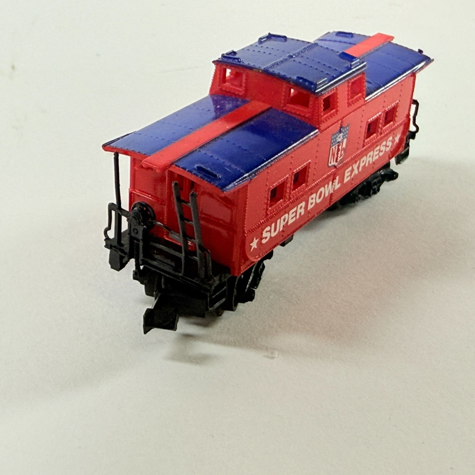 Vintage Life Like N Scale Super Bowl Express F7A Diesel Locomotive Runs Sluggish